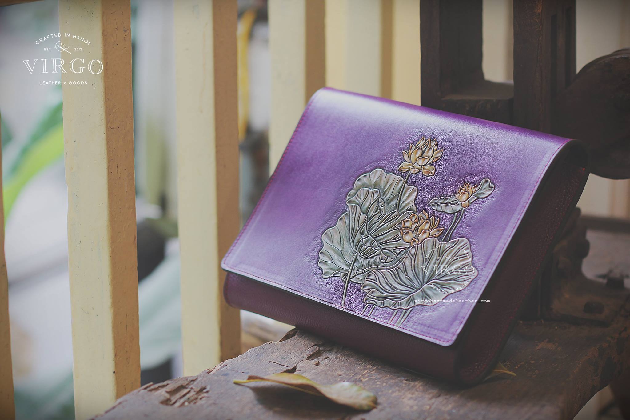 Mika Lotus Clutch