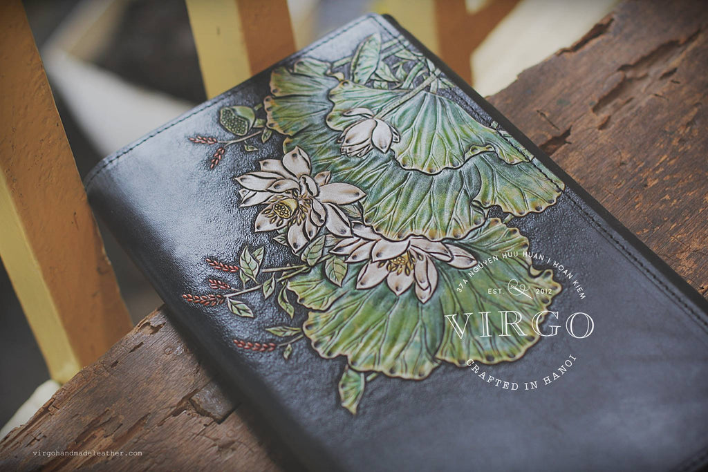 Huong Lien Lotus Clutch