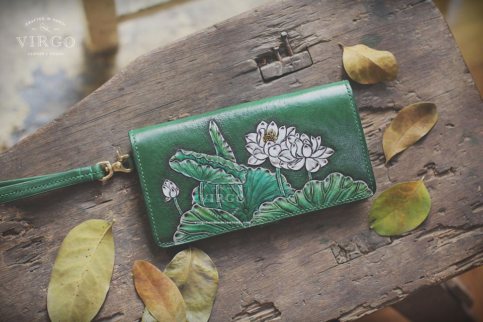 Akiko Long Wallet with detachable strap