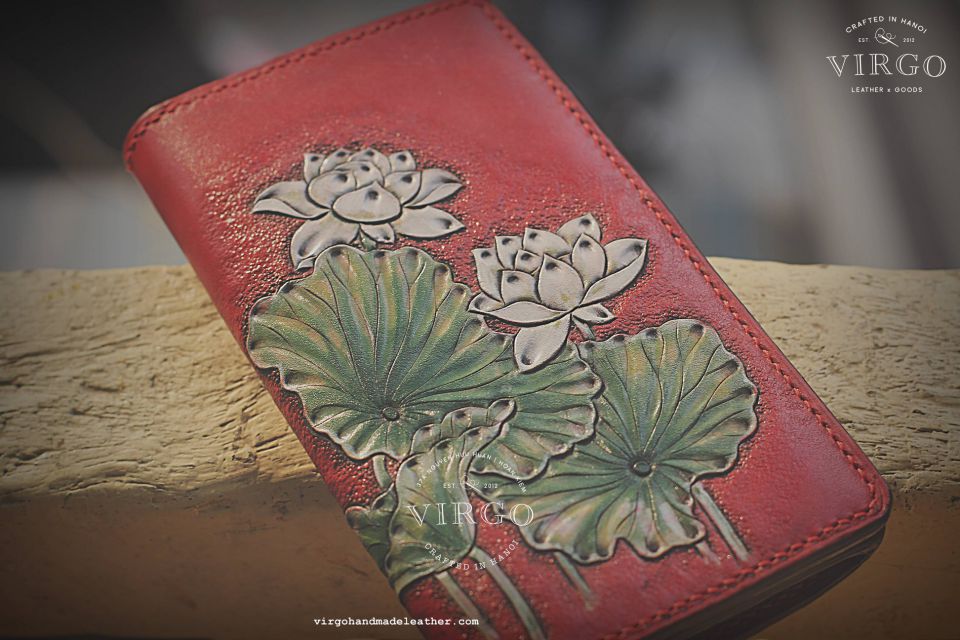 White Lotus Wallet