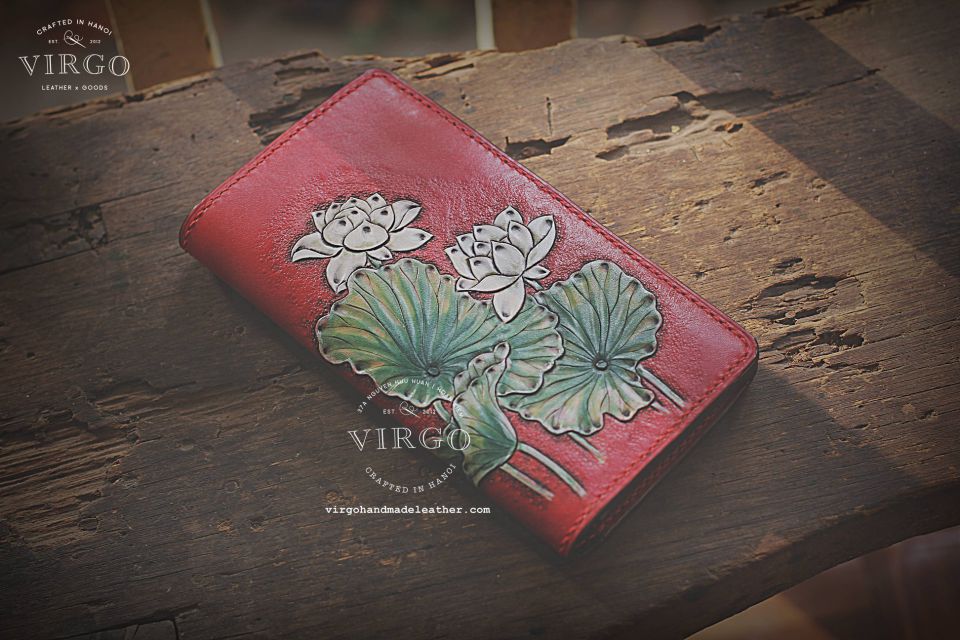 White Lotus Wallet