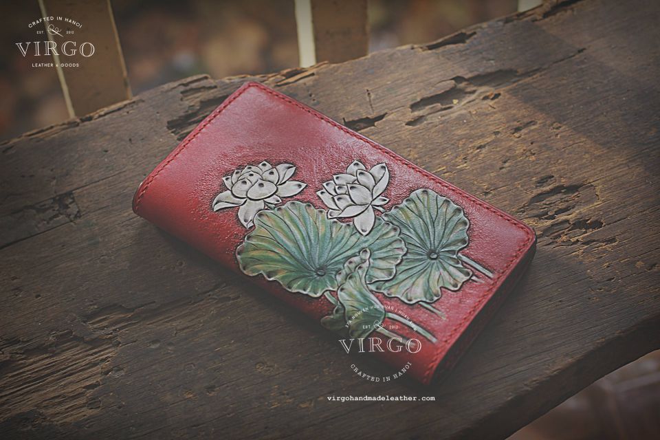 White Lotus Wallet