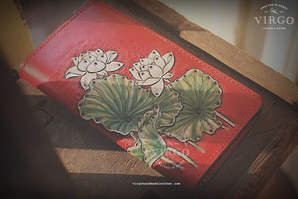 White Lotus Wallet