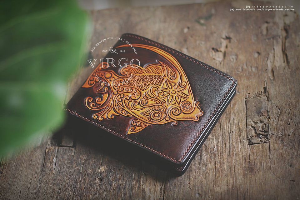 Golden Fish Men Carving Wallet