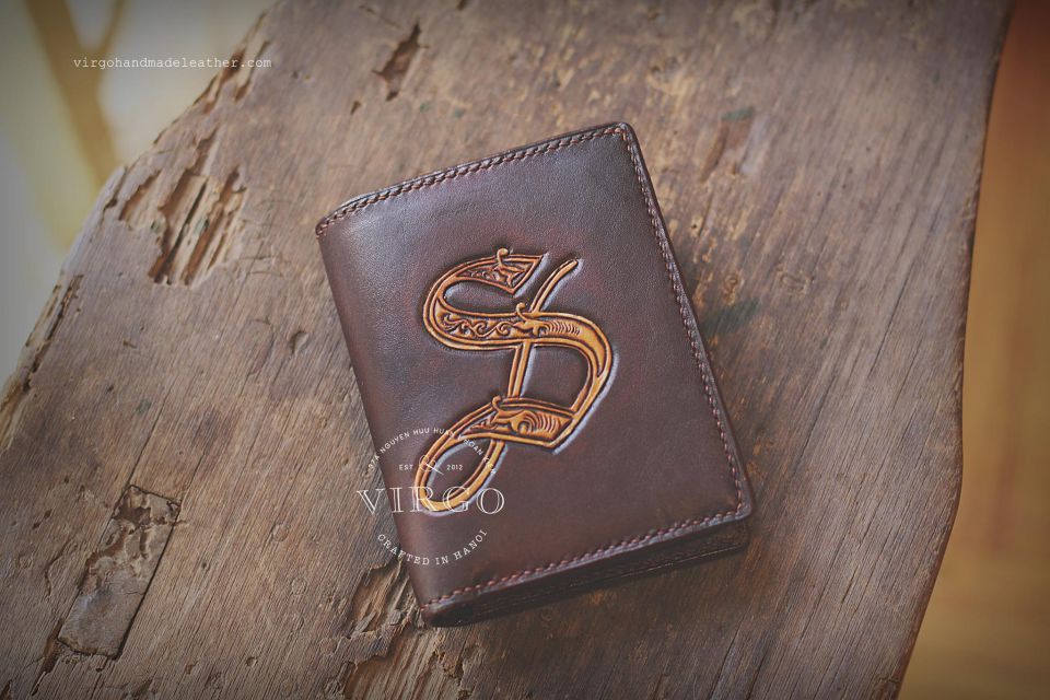 Letter S Men Carving Wallet