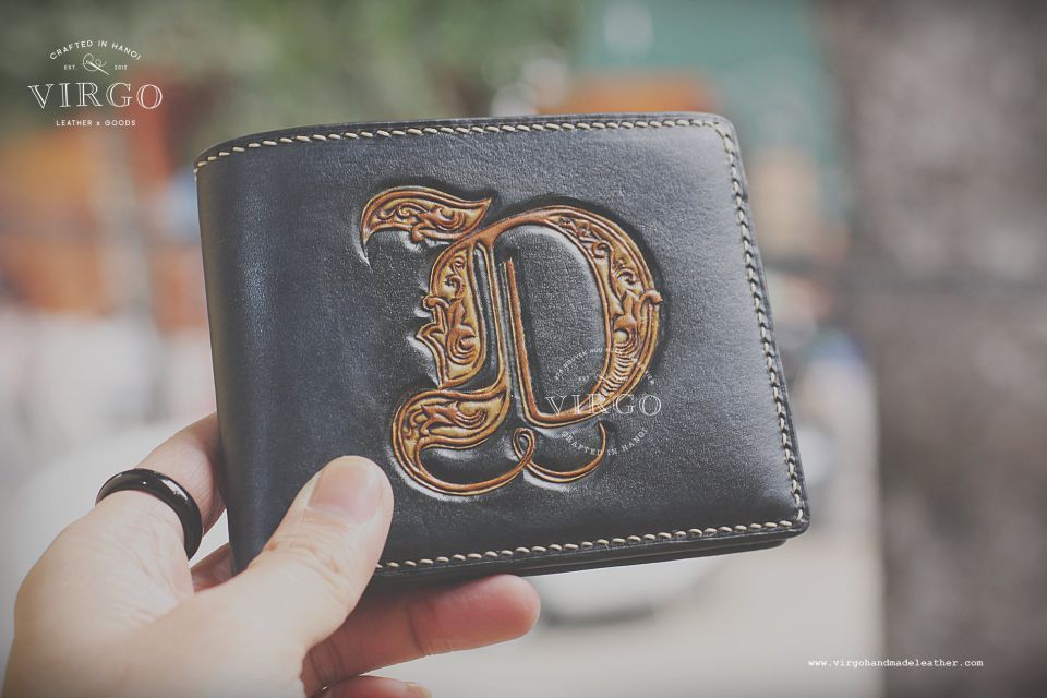 Letter D Men Carving Wallet