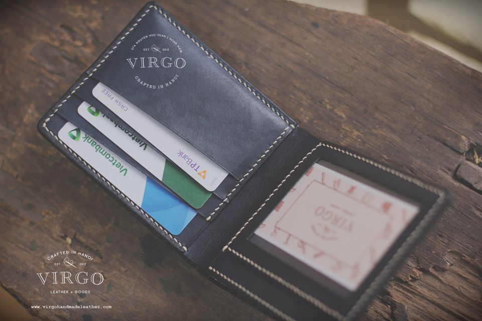Letter D Men Carving Wallet