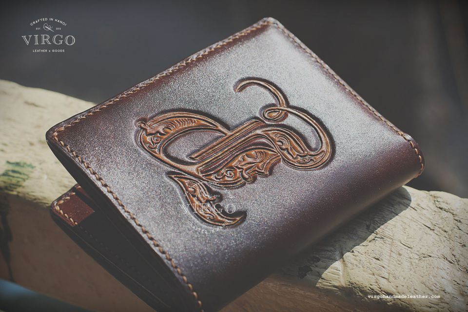 Letter P Men Carving Wallet