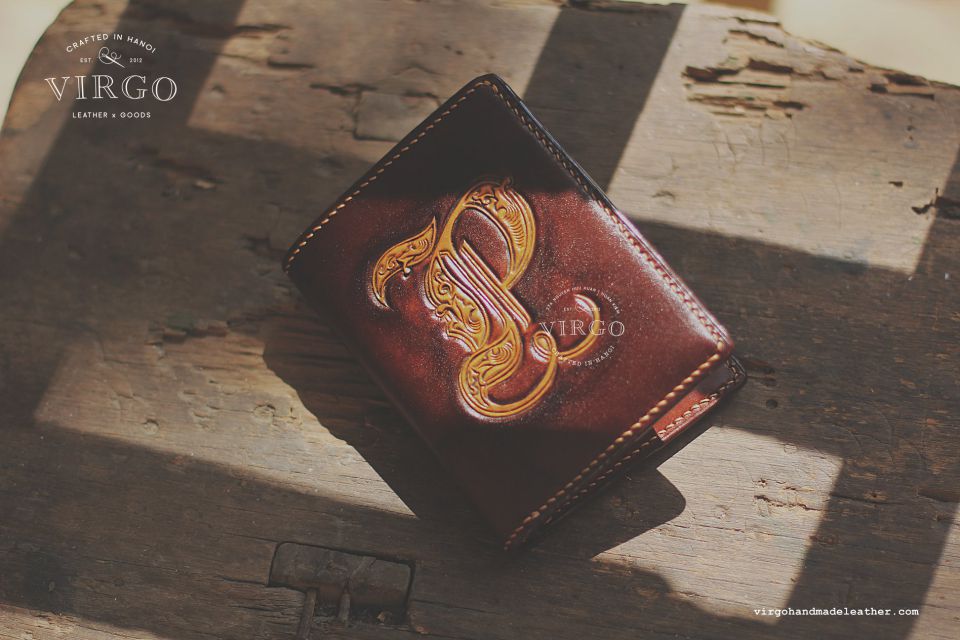 Letter P Men Carving Wallet
