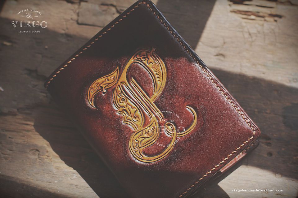 Letter P Men Carving Wallet