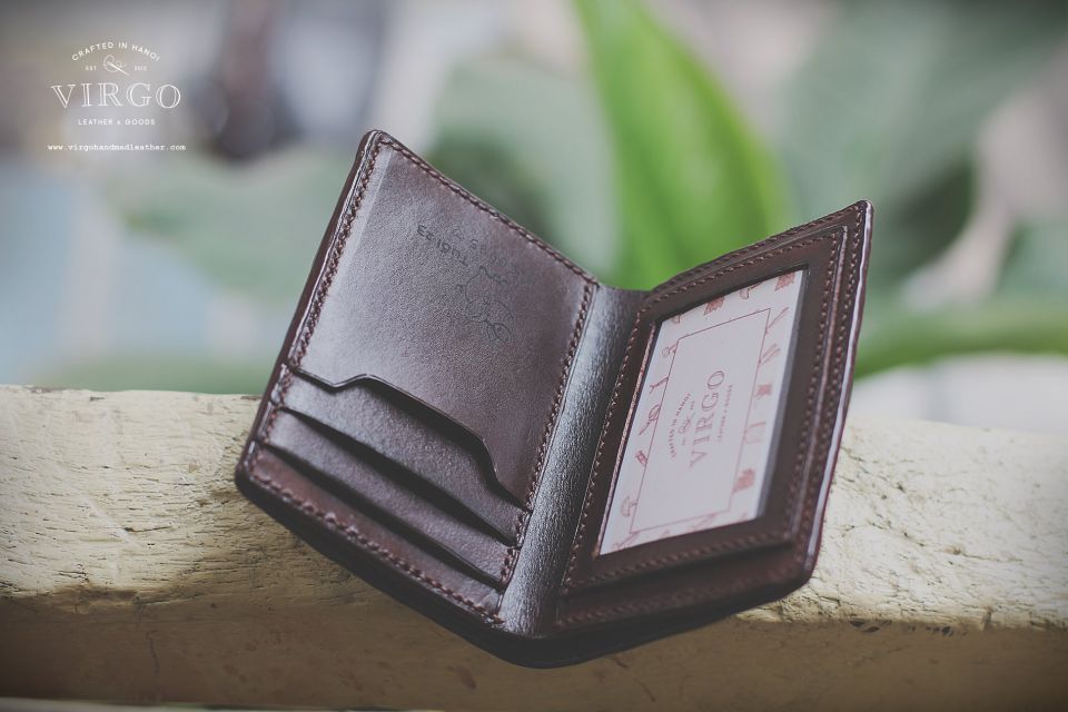 Letter H Men Carving Wallet