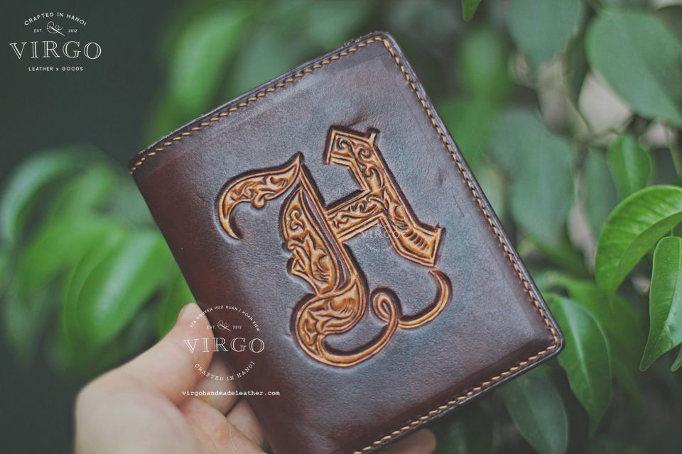 Letter H Men Carving Wallet