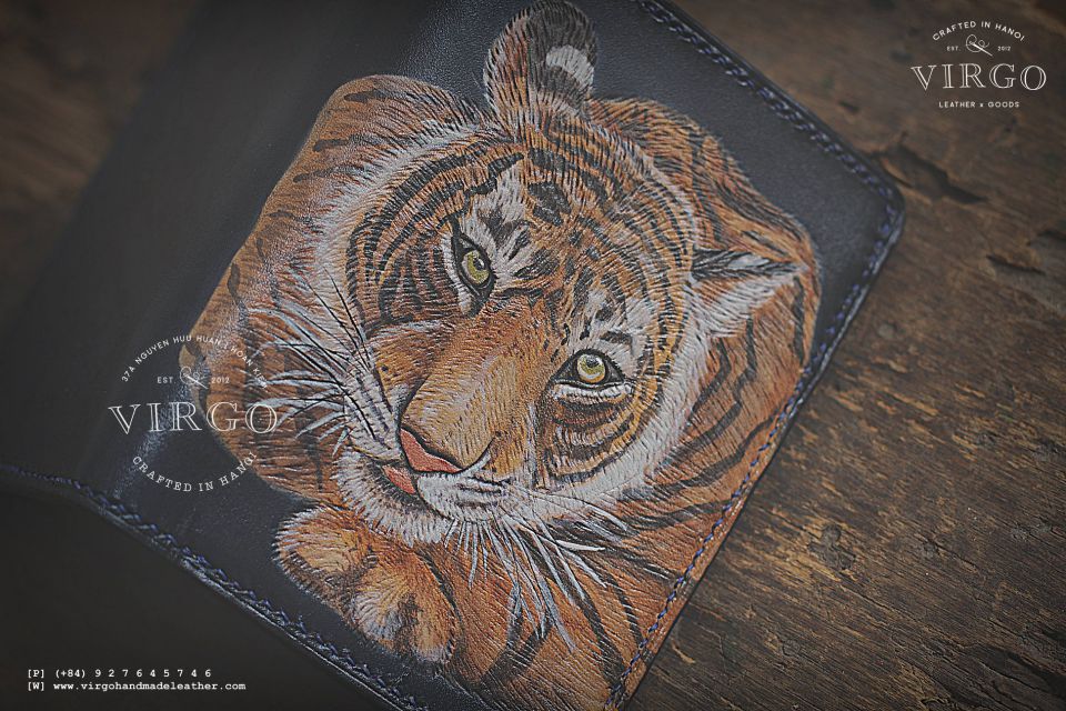 Lion Men Carving Wallet