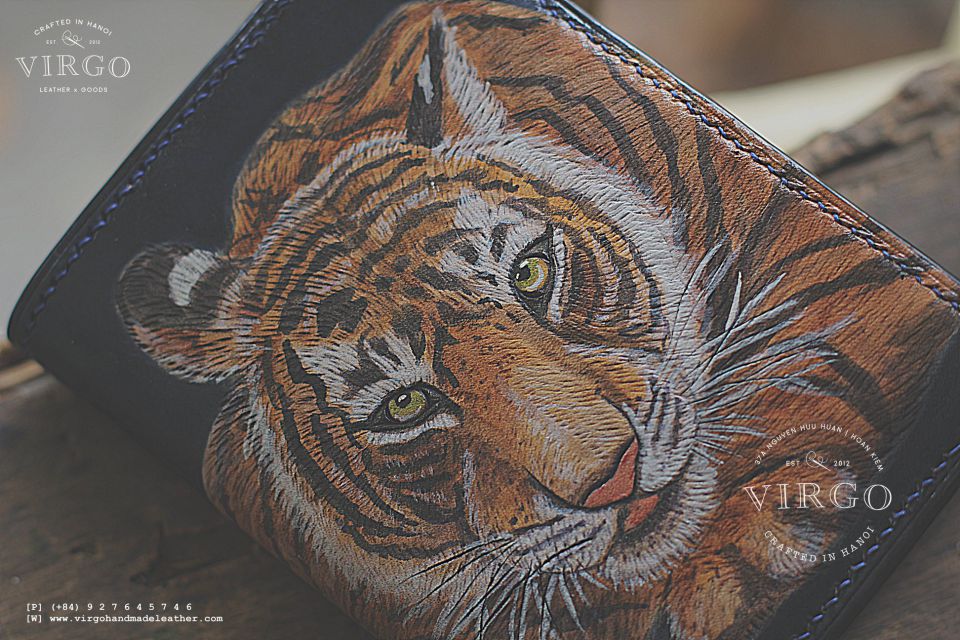 Lion Men Carving Wallet