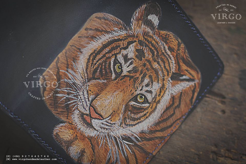 Lion Men Carving Wallet