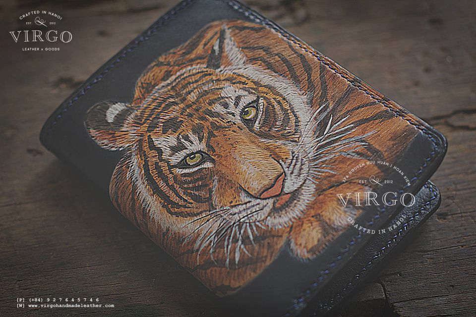 Lion Men Carving Wallet