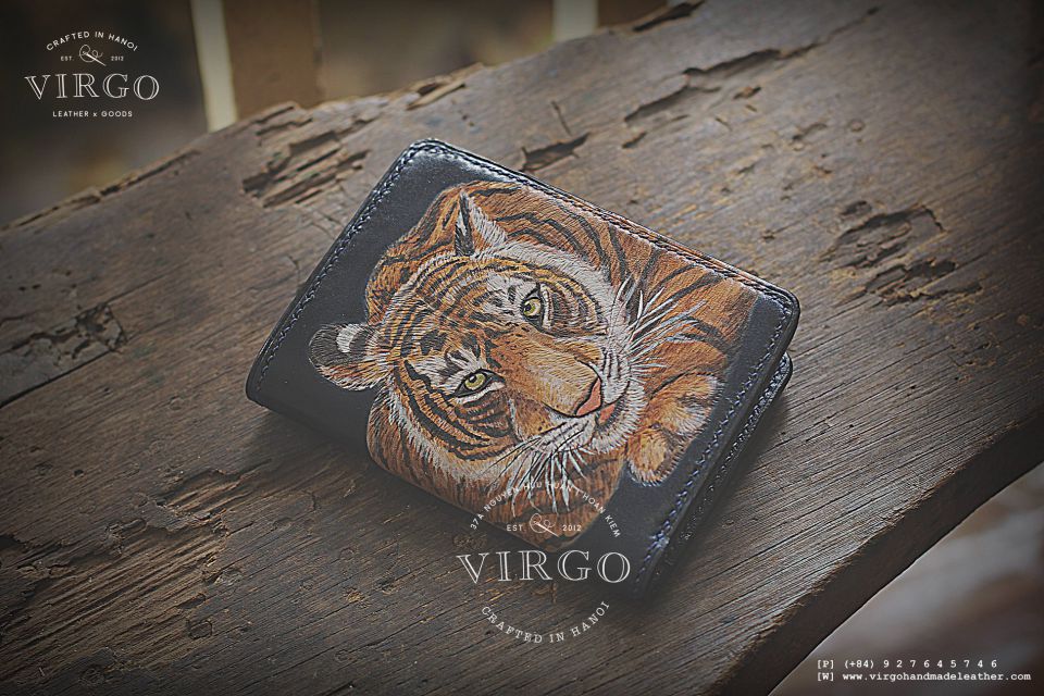 Lion Men Carving Wallet