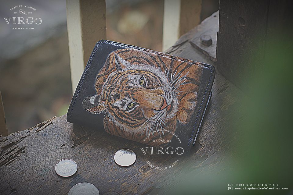 Lion Men Carving Wallet