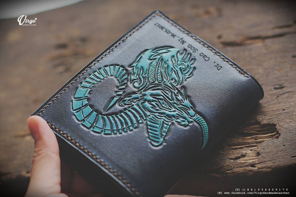 Goat Short Carving Wallet