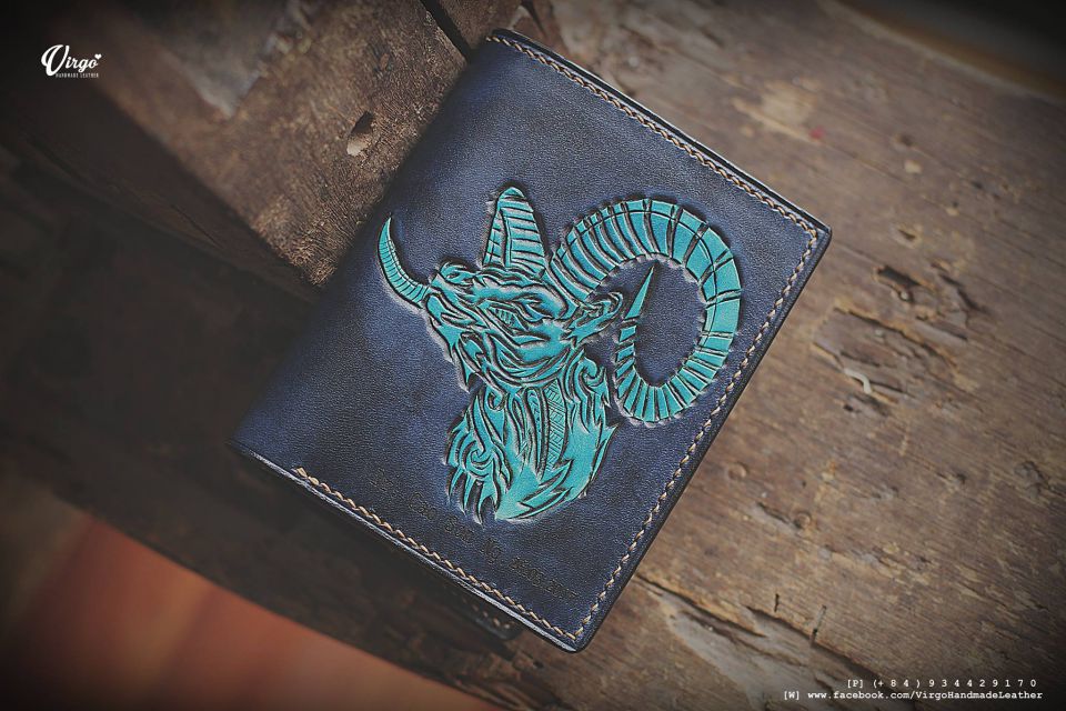 Goat Short Carving Wallet
