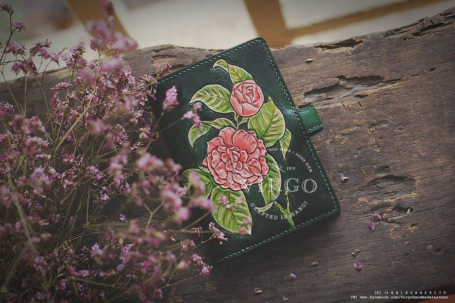 Camellia Hand Craved Medium Wallet
