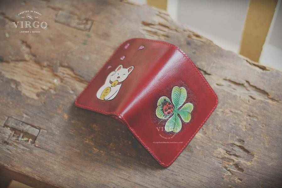Maneki Neko Lucky Clover Carving Small Wallet