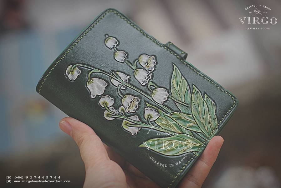 Lily of valley Hand Carved Short Coin Wallet