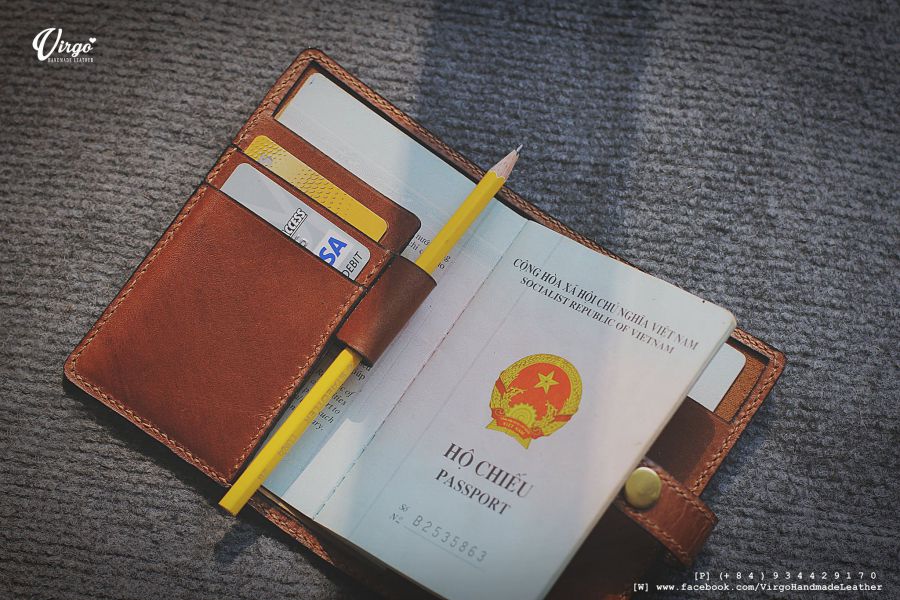 Minimal Passport Cover