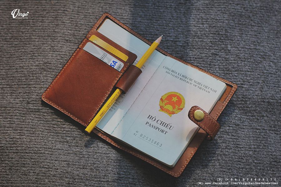 Minimal Passport Cover